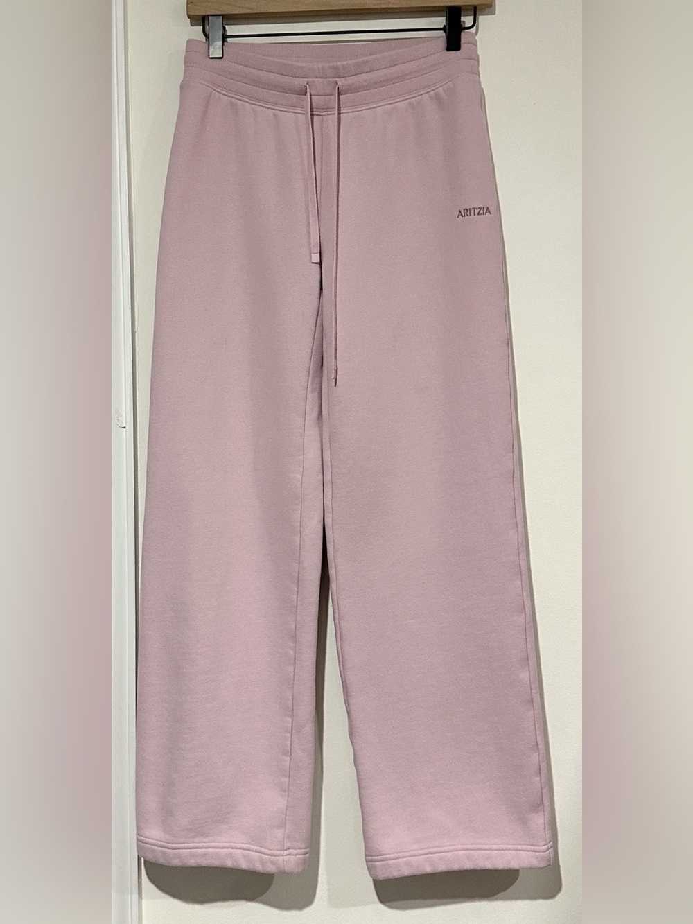 Aritzia Dusty Pink Set - Picture 2 of 11